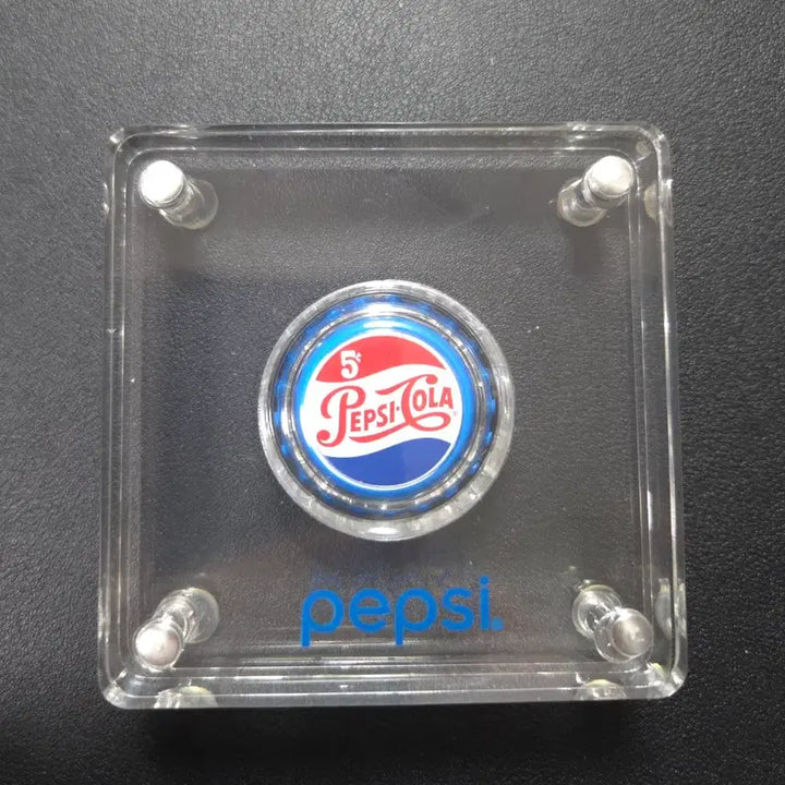 [BUNJANG] Pepsi Cola 2022 Bottle Cap Silver Coins (Current &amp; Retro Versions) / 2022년 펩시콜라 병뚜껑은화 현행버젼/레트로버젼 2점 희귀은화수집용
