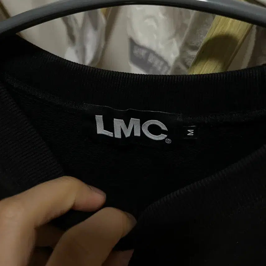[BUNJANG] LMC Black M Size Sweatshirt / LMC맨투맨 M사이즈 검정