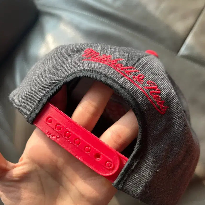 [SOLD OUT] NHL 디트로이트 레드윙스 스냅백 아이스 하키 미첼앤네스