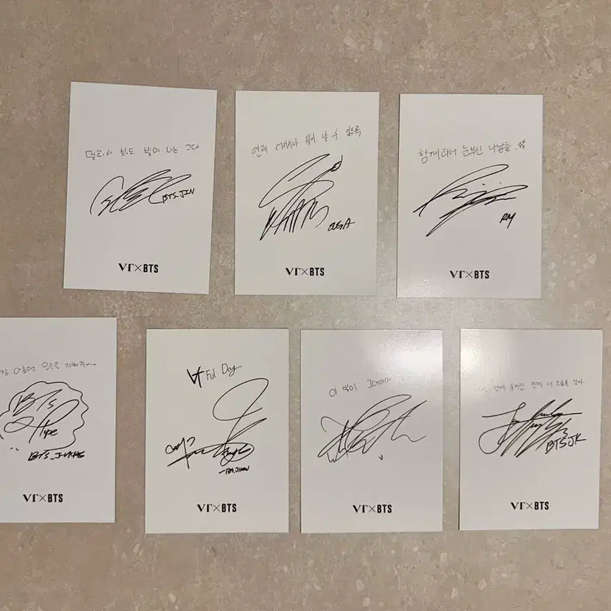[BUNJANG] BTS VT Signed Photo 2 Set / 방탄소년단 vt 사인 포토 2set(14pcs)
