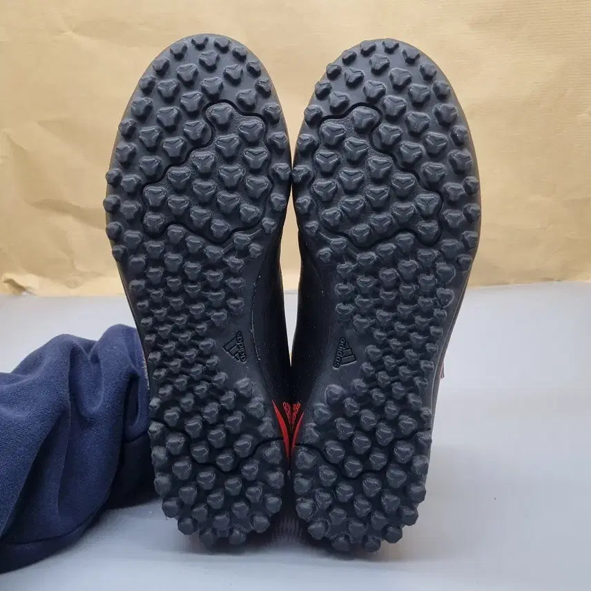 [BUNJANG] Adidas Predator 20.4 Futsal Shoes 240 / 아디다스 프레데터 20.4 풋살화 240