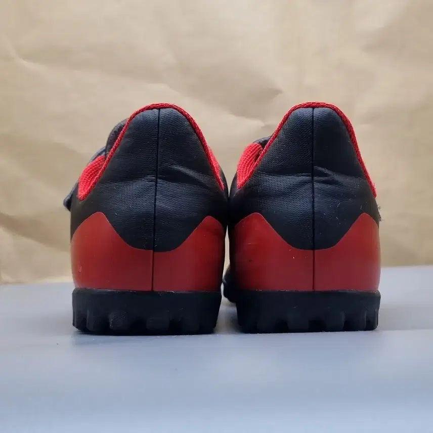 [BUNJANG] Adidas Predator 20.4 Futsal Shoes 240 / 아디다스 프레데터 20.4 풋살화 240