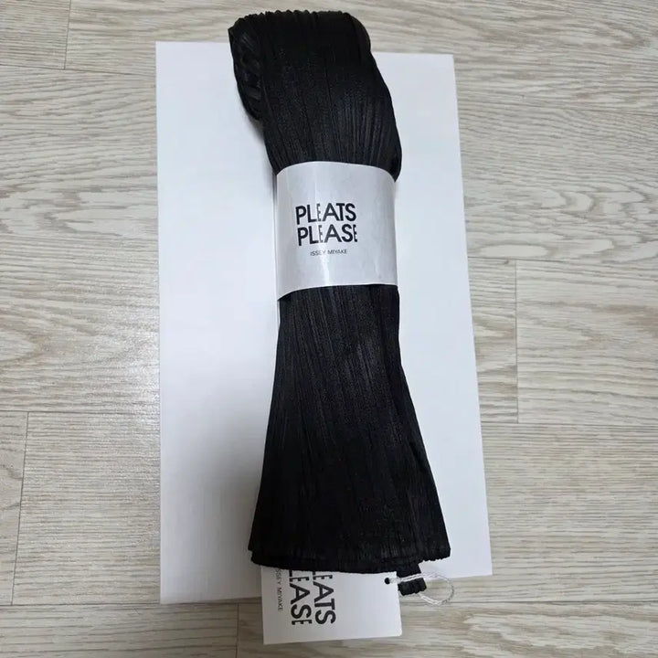 [SOLD OUT] 플리츠플리즈 티셔츠 이세이미야케 파사드(facade)하이넥 긴팔(새상품)