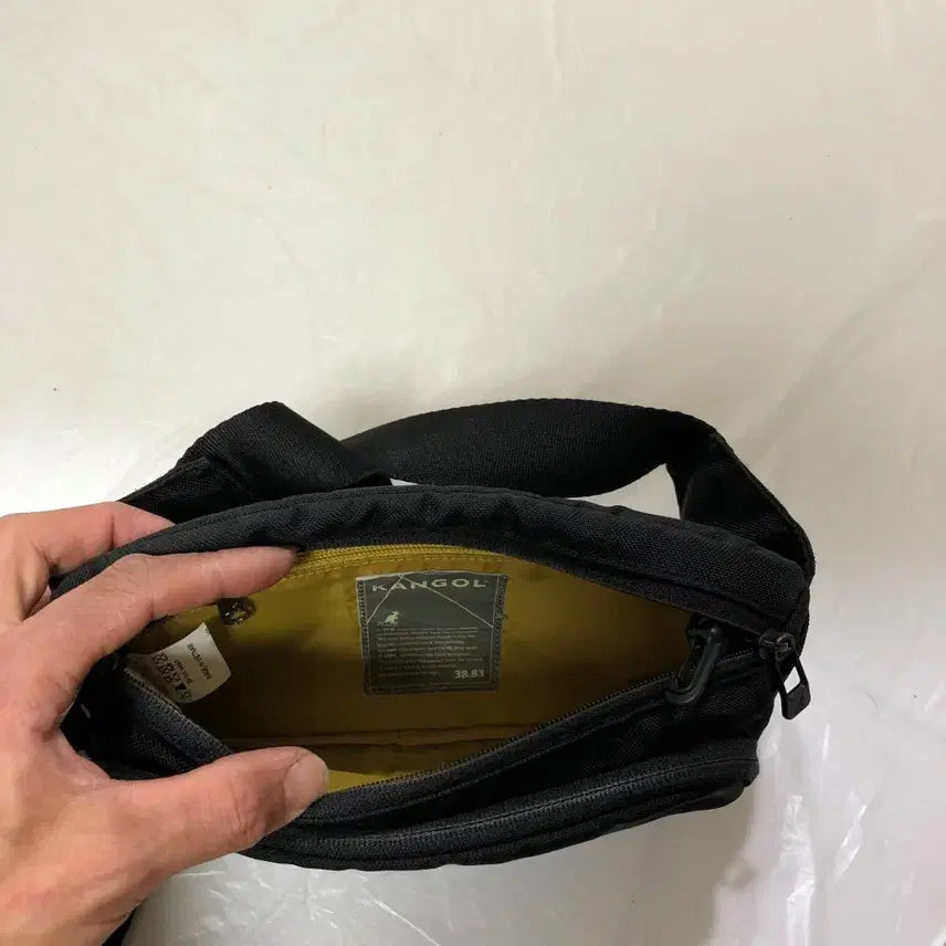 [BUNJANG] Kangol Hip Sack / 캉골 힙색@9921