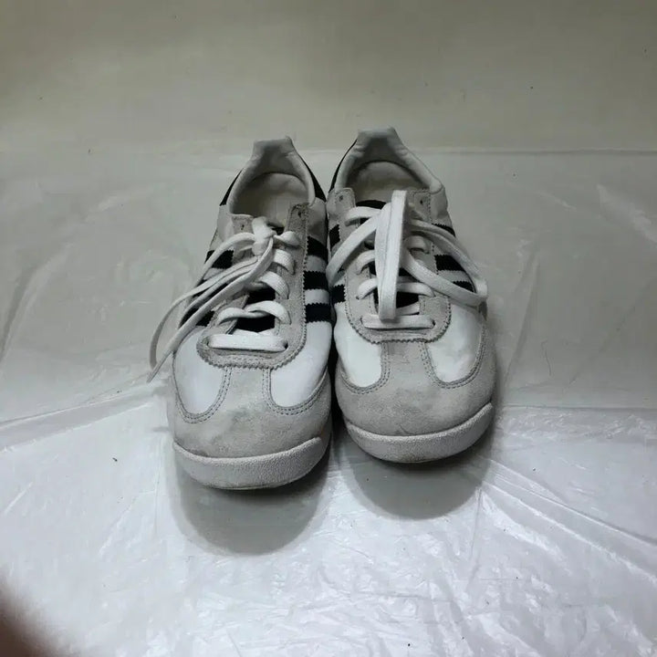 [BUNJANG] Adidas Sneakers 235MM / 아디다스 운동화 235MM@9931