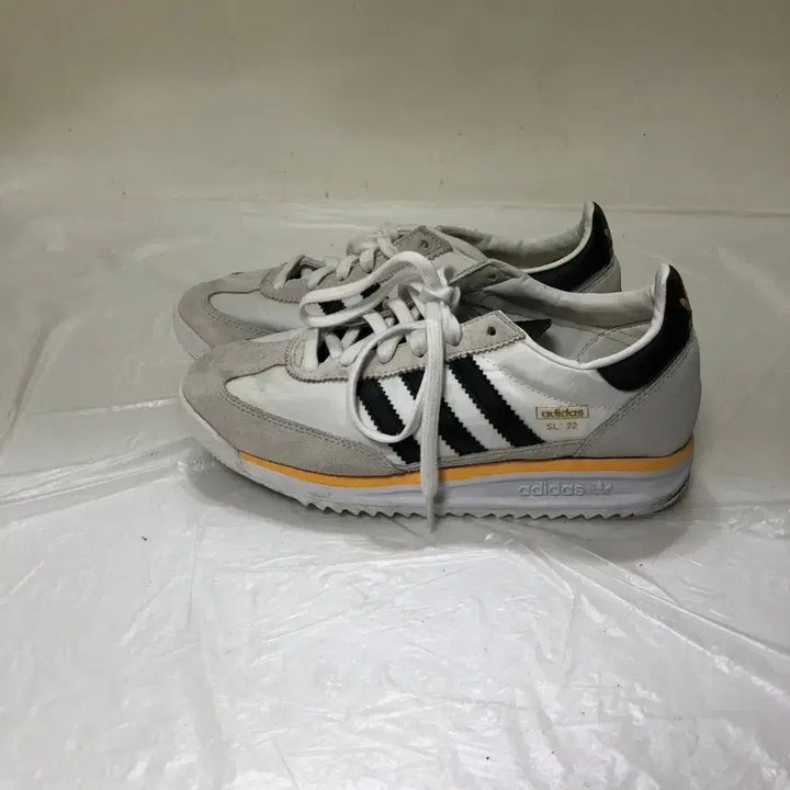 [BUNJANG] Adidas Sneakers 235MM / 아디다스 운동화 235MM@9931