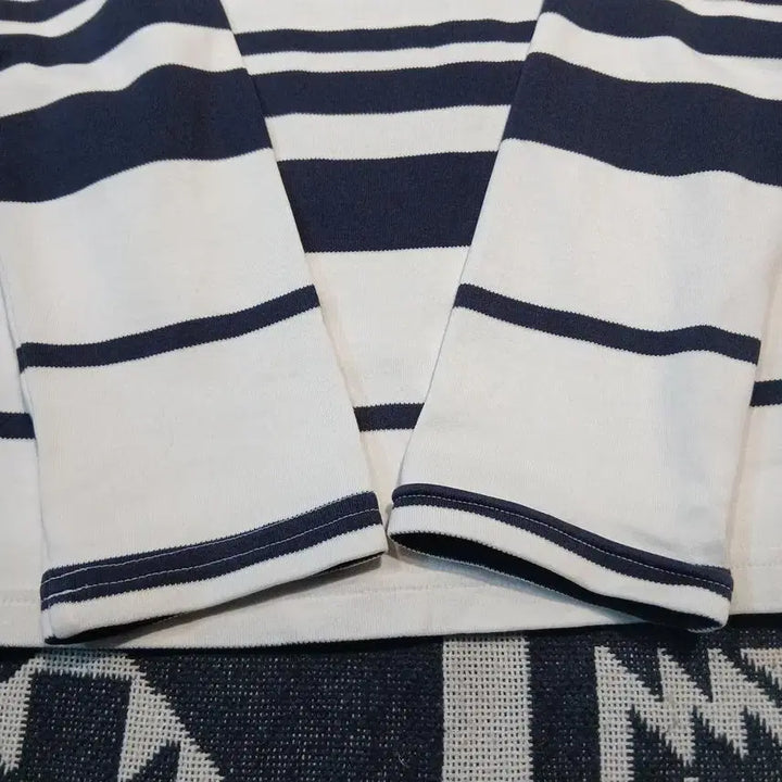 [BUNJANG] Lacoste White Navy Stripe Croc Patch Boat Neck Long Sleeve Shirt / 라코스테 화이트 네이비 스트라이프 배색 크록패치 로고 마린룩 보트넥 긴팔