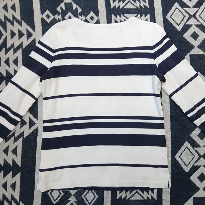 [BUNJANG] Lacoste White Navy Stripe Croc Patch Boat Neck Long Sleeve Shirt / 라코스테 화이트 네이비 스트라이프 배색 크록패치 로고 마린룩 보트넥 긴팔
