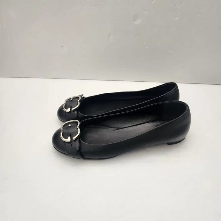 [BUNJANG] Black Leather Buckle Flat Shoes / 블랙 가죽 버클 플랫 슈즈245