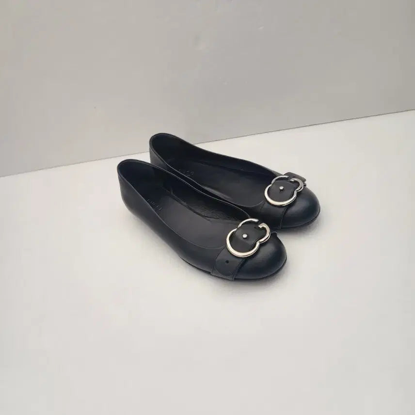 [BUNJANG] Black Leather Buckle Flat Shoes / 블랙 가죽 버클 플랫 슈즈245