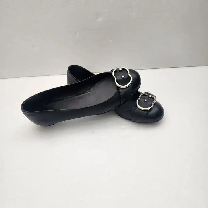 [BUNJANG] Black Leather Buckle Flat Shoes / 블랙 가죽 버클 플랫 슈즈245