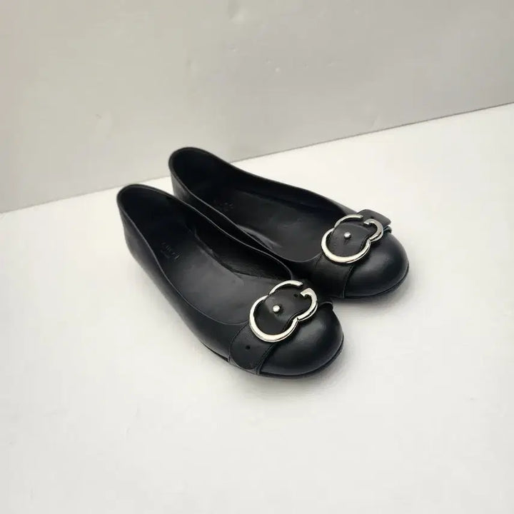 [BUNJANG] Black Leather Buckle Flat Shoes / 블랙 가죽 버클 플랫 슈즈245