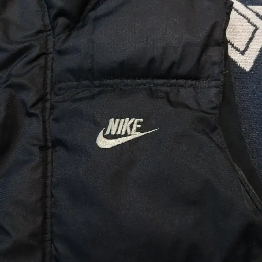 [BUNJANG] Nike 00s Reversible Futura Logo Jacket / 나이키 00s 블랙 그레이 베이지 리버시블 배색 라이닝 퓨추라로고 올드스
