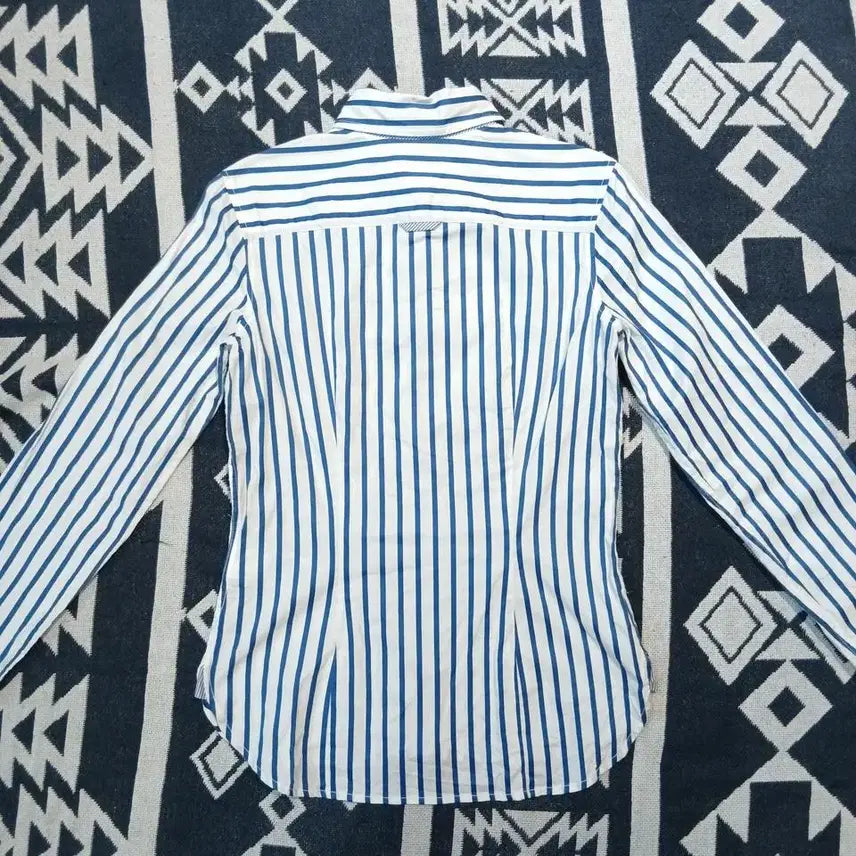 [BUNJANG] Tommy Hilfiger White Blue Striped Logo Fitted Shirt (Woman&