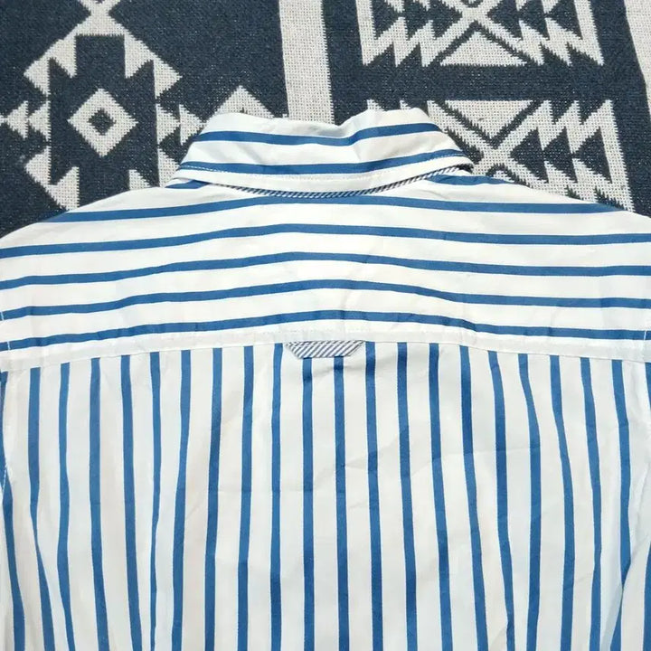 [BUNJANG] Tommy Hilfiger White Blue Striped Logo Fitted Shirt (Woman&