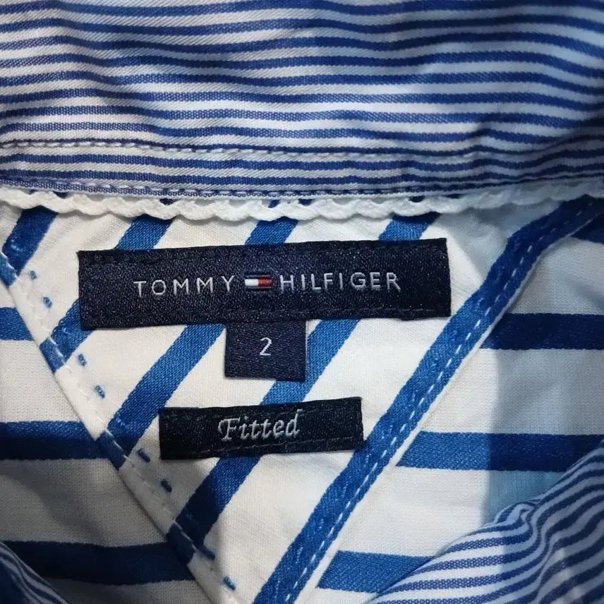 [BUNJANG] Tommy Hilfiger White Blue Striped Logo Fitted Shirt (Woman&