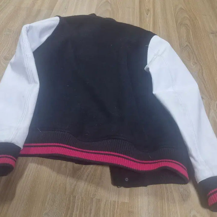 [BUNJANG] Leather Sleeve Baseball Jacket / 야구잠바 고급 100