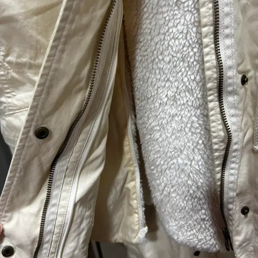 [BUNJANG] Ivory Fur Hooded Parka Jacket / 아이보리 퍼 후드 야상 점퍼