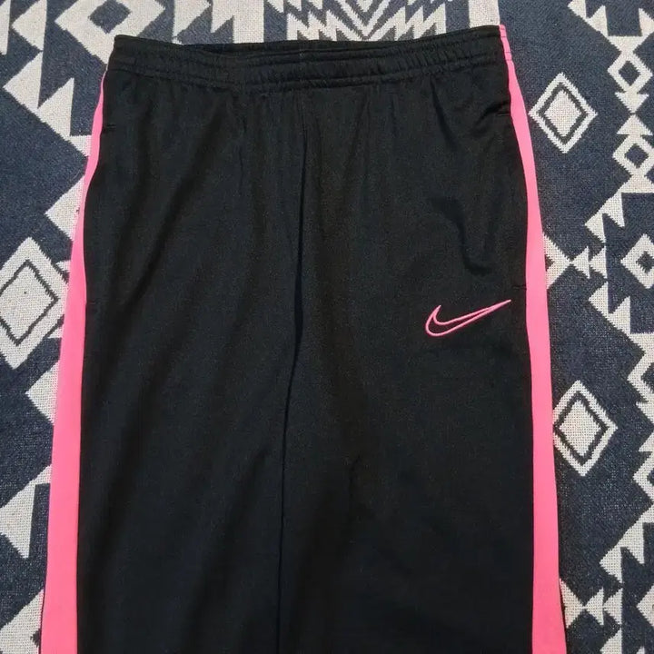 [BUNJANG] Nike Dri-FIT Track Top Jersey / 나이키 블랙 네온핑크 배색 스우시 로고 드라이핏 레글런 트랙탑 집업 져지