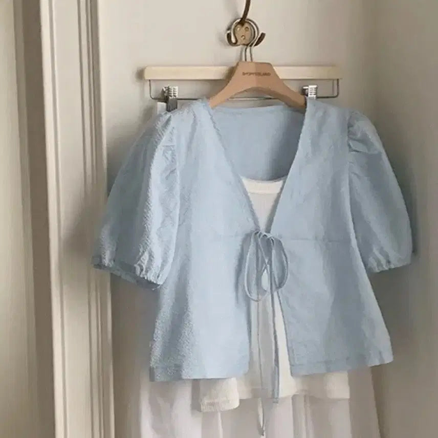 [SOLD OUT] 새옷) 시어서커 퍼프 블라우스 가디건 소라색