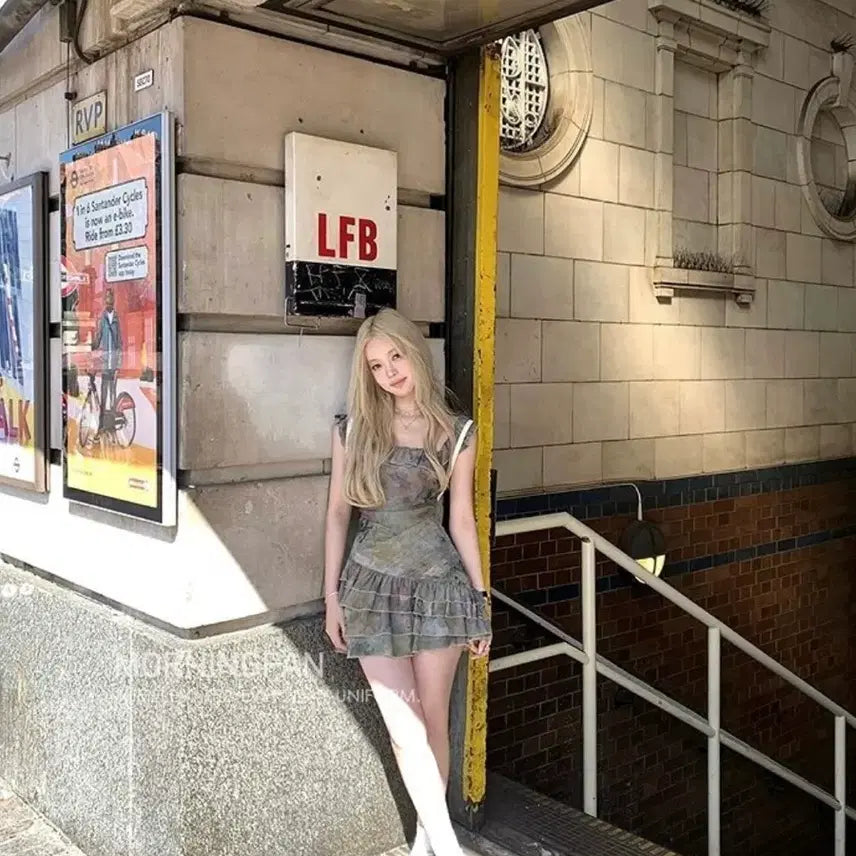 [BUNJANG] Parisian Vibe Printed Frill Off-Shoulder Mini Dress (S Size) / 파리지앵바이브 나염 프릴 오프숄더 미니원피스 S사이즈 (택포)
