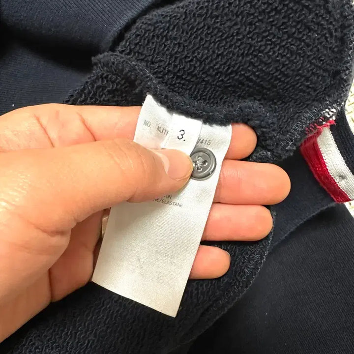 [BUNJANG] Thom Browne Navy 3-Line Sweatshirt / [3/당일배송] 25ss 톰브라운 백삼선 네이비 맨투맨