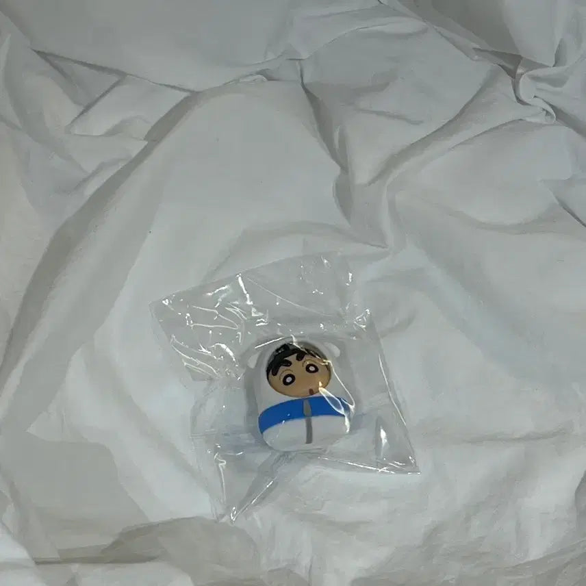 [BUNJANG] Crayon Shin-chan Sleeping Bag Figure Keyring / 짱구 침낭 피규어 키링 - 짱구