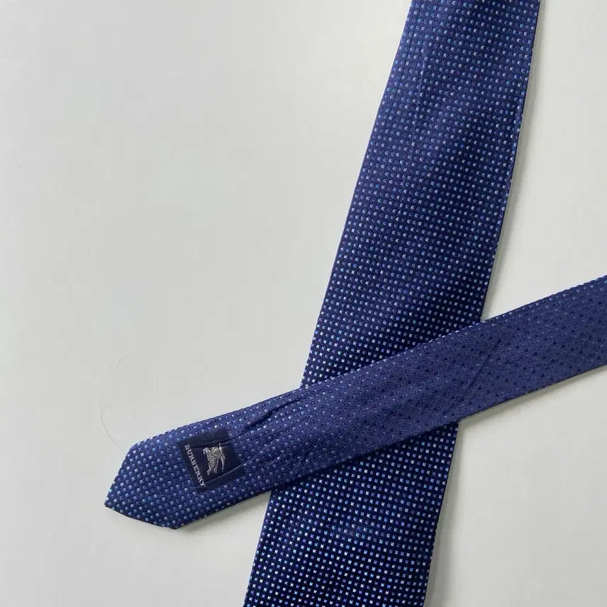 [BUNJANG] Burberry Silk Necktie / 버버리 (Burberry)정품 명품넥타이