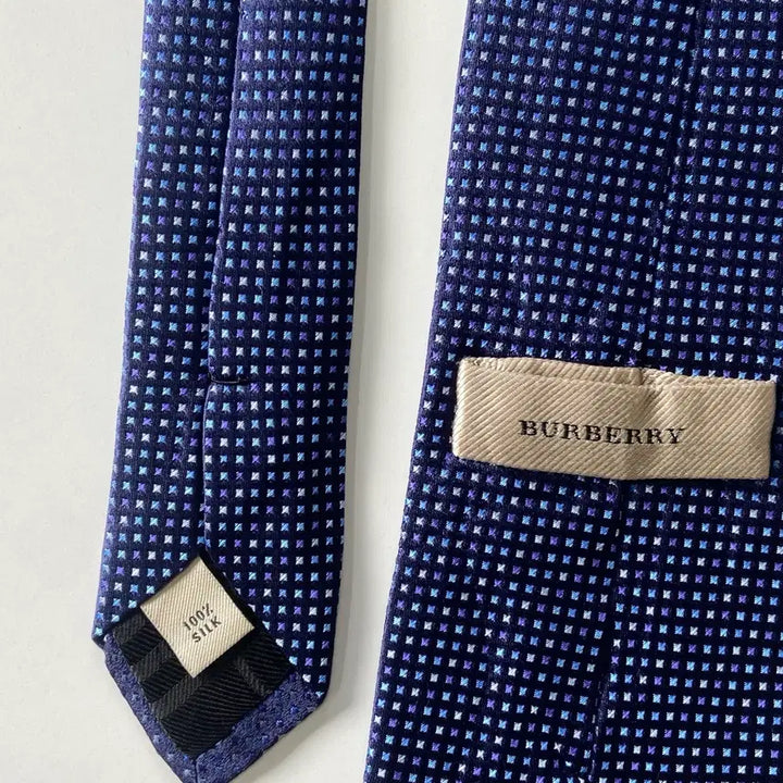 [BUNJANG] Burberry Silk Necktie / 버버리 (Burberry)정품 명품넥타이