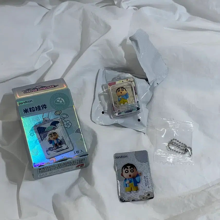 [BUNJANG] Crayon Shin-chan Rice Grain Figure Acrylic Keyring / 짱구 - 쌀알 피규어 키링