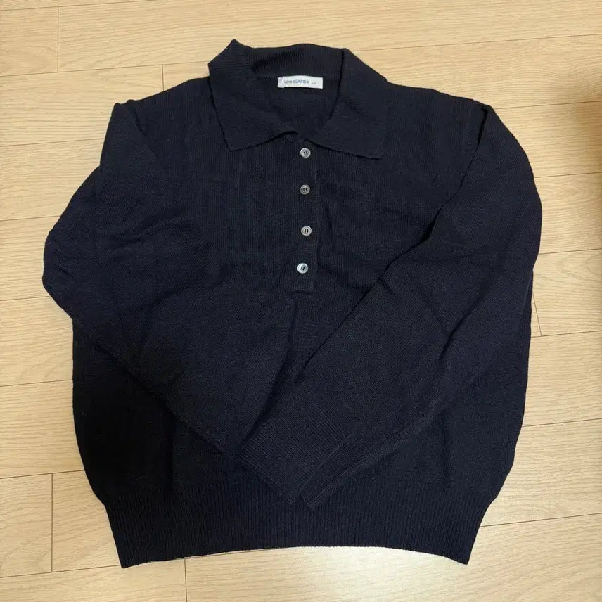 [BUNJANG] Low Classic Merino Cashmere Open Collar Knit Top (Navy) / 로우클래식 메리노 캐시미어 오픈 카라티 (네이비)