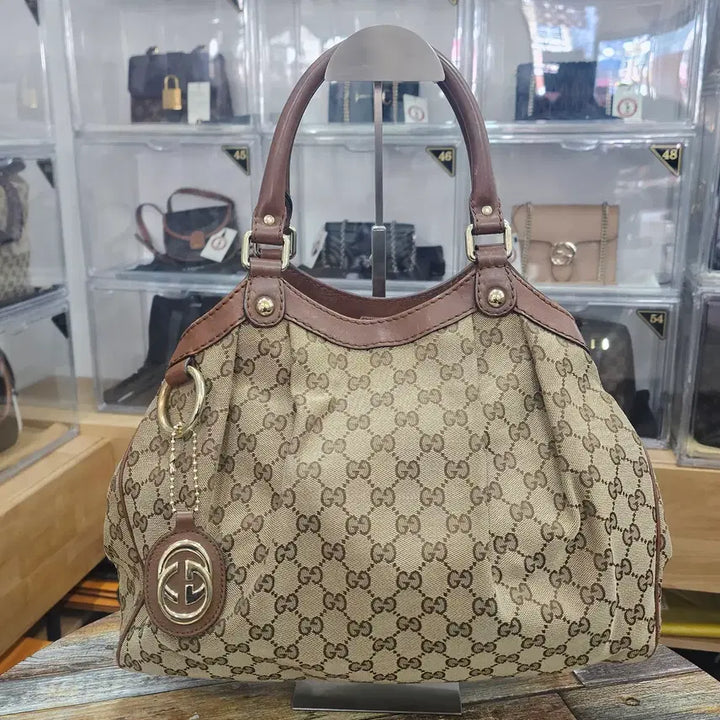 [BUNJANG] Gucci Sukey Jacquard Handbag / 구찌 자가드 수키백