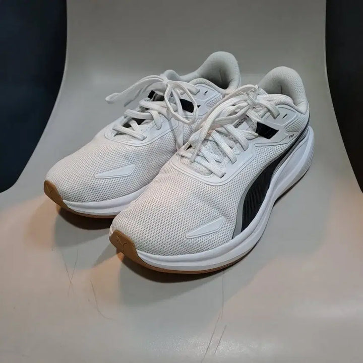 [BUNJANG] Puma Skyrocket Lite Sneakers 250mm / 푸마 스카이로켓 라이트 운동화 250mm