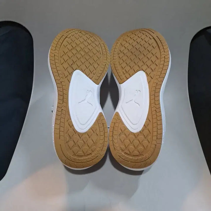 [BUNJANG] Puma Skyrocket Lite Sneakers 250mm / 푸마 스카이로켓 라이트 운동화 250mm