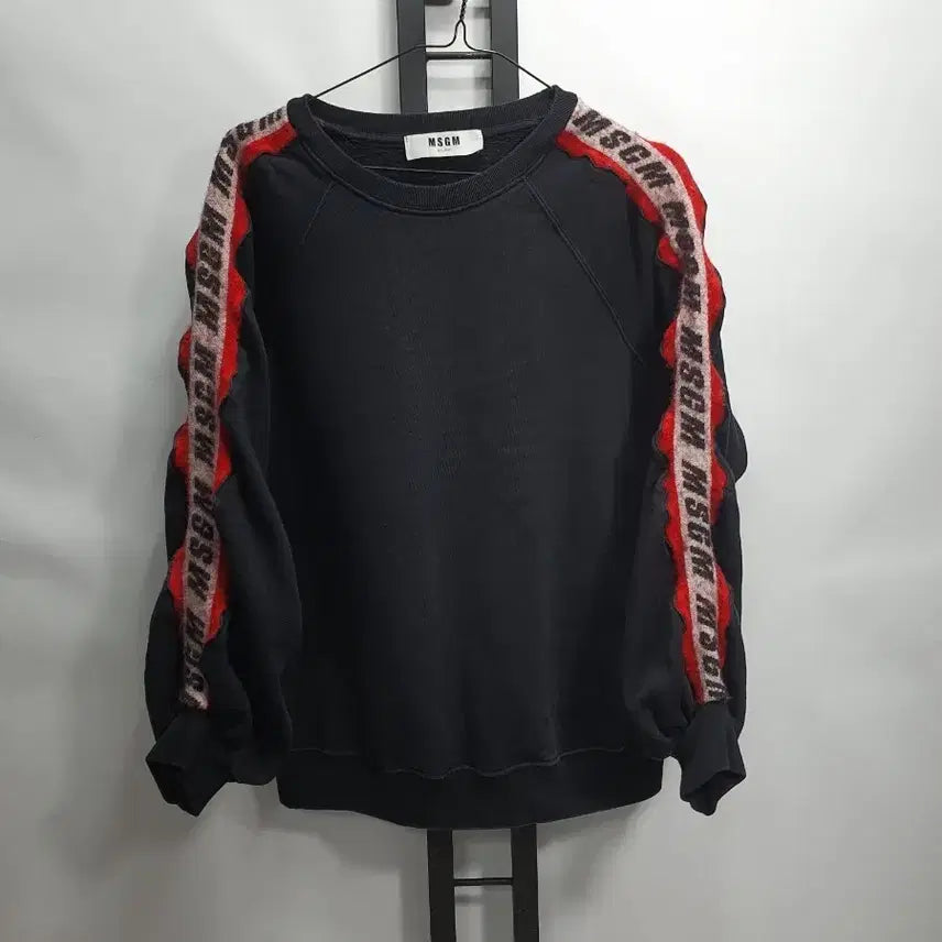 [BUNJANG] MSGM Tape Logo Sweatshirt Black (M) / MSGM 맨투맨 테이프 로고 라인 스웻셔츠 블랙 m