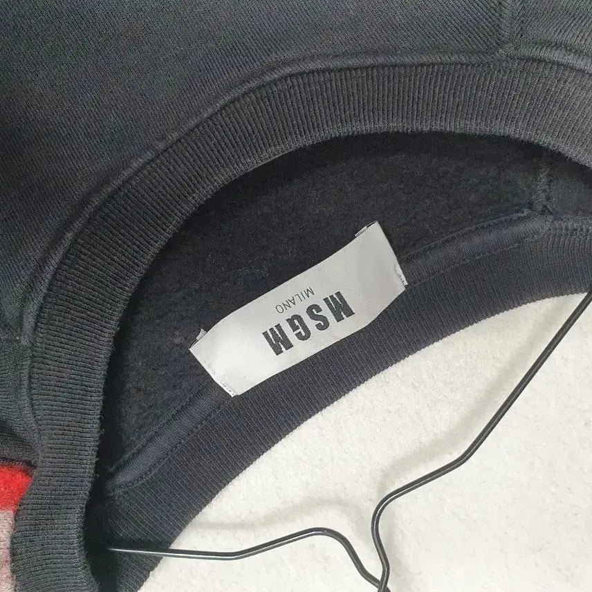 [BUNJANG] MSGM Tape Logo Sweatshirt Black (M) / MSGM 맨투맨 테이프 로고 라인 스웻셔츠 블랙 m