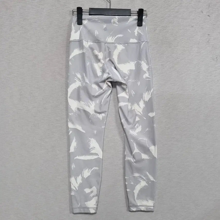 [SOLD OUT] 룰루레몬 레깅스 여55-슬66ㅡ0309
