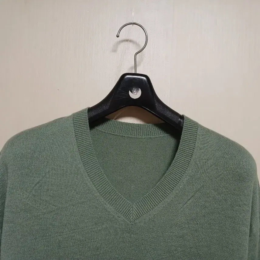 [BUNJANG] V-Neck Knit T-shirt / V넥 니트 티셔츠