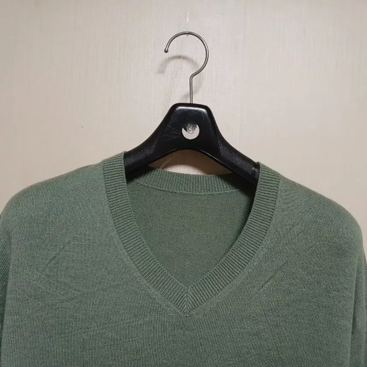 [BUNJANG] V-Neck Knit T-shirt / V넥 니트 티셔츠