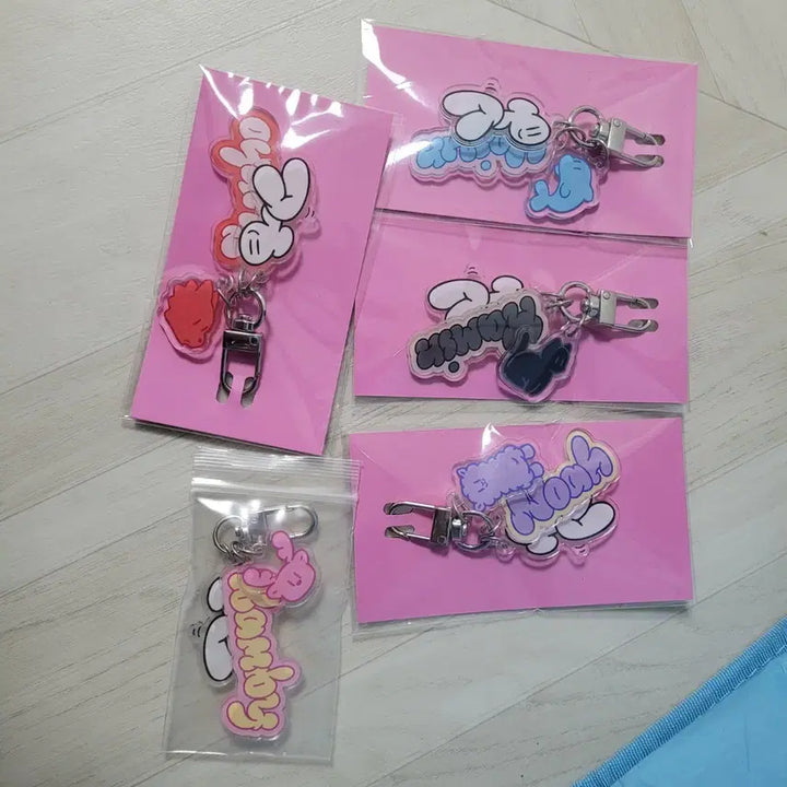 [BUNJANG] PLAVE Why Why Why Sam We Keyring and Poster / 플레이브 왜요왜요왜 삼왜 키링 포스터