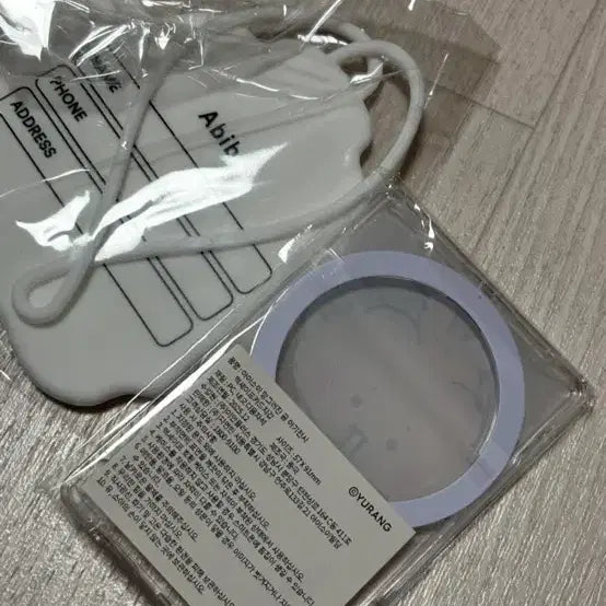 [BUNJANG] MangGom Card Macsafe and Luggage Tag Set / 망곰카드맥세이프랑 러기지택