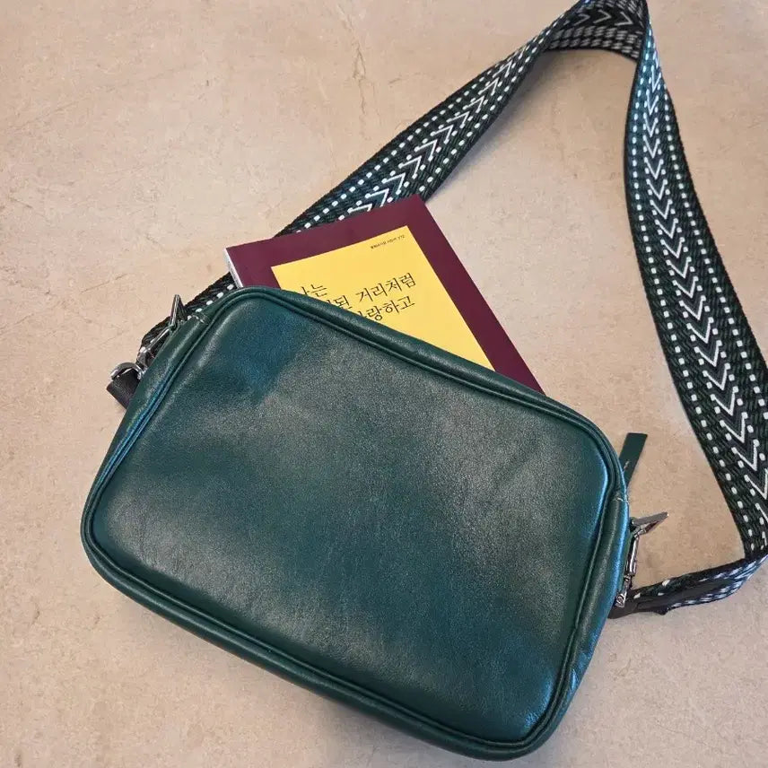 [BUNJANG] Handmade Green Leather Crossbody Bag / 정가 25만원 핸드메이드 소가죽 가벼운 핸드백 초록색 크로스백 녹색 그린