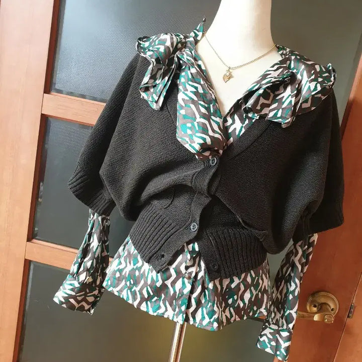 [BUNJANG] Unbranded Dark Brown Ribbed Pointed Cardigan / (새제품)시보리포인트 가오리핏 가디건 다크브라운