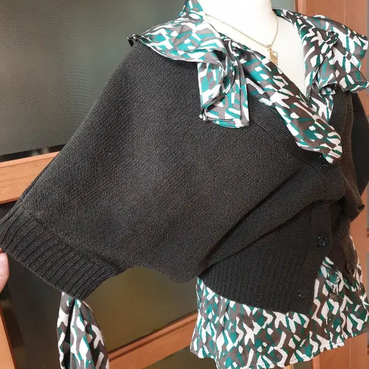 [BUNJANG] Unbranded Dark Brown Ribbed Pointed Cardigan / (새제품)시보리포인트 가오리핏 가디건 다크브라운