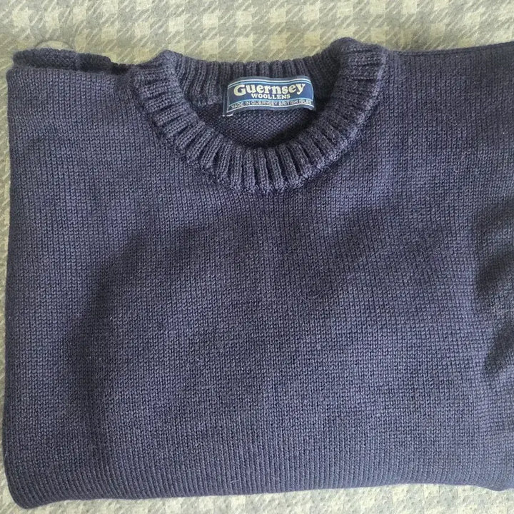 [BUNJANG] Gunghuillons Navy Crew Neck Holgarment Sweater / 건지울른스 네이비 크루넥 홀가먼트 스웨터
