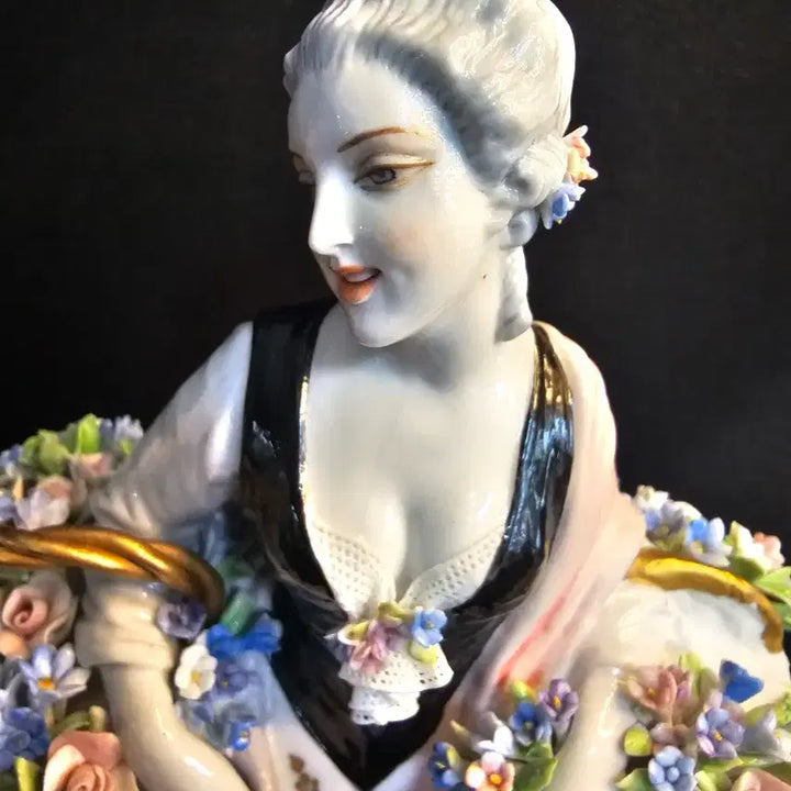 [BUNJANG] Luigi Fabris Floral Basket Woman Figurine / 이태리 루이지 파브리스 꽃바구니여인 피겨린