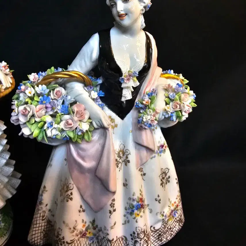 [BUNJANG] Luigi Fabris Floral Basket Woman Figurine / 이태리 루이지 파브리스 꽃바구니여인 피겨린