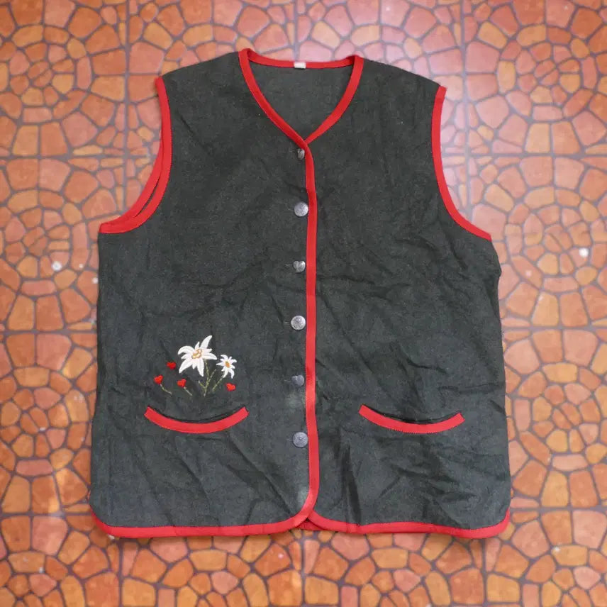 [BUNJANG] W-M Tyrolean Loden Wool Vest / [W-M] 1980s 오스트리아 알프스 티롤 전통 로덴 울 베스트