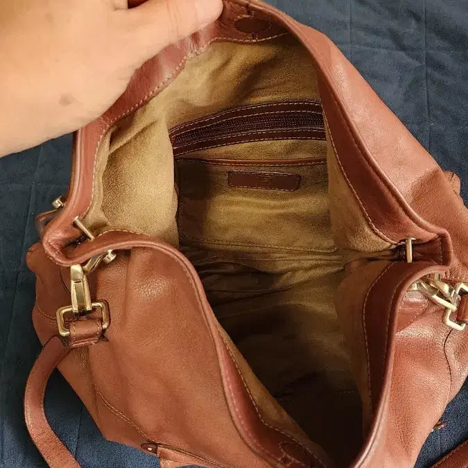 [BUNJANG] Liz Claiborne Brown Leather Shoulder Bag / Liz Claiborne 브라운 가죽 빅숄더백