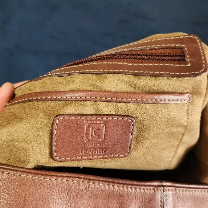 [BUNJANG] Liz Claiborne Brown Leather Shoulder Bag / Liz Claiborne 브라운 가죽 빅숄더백